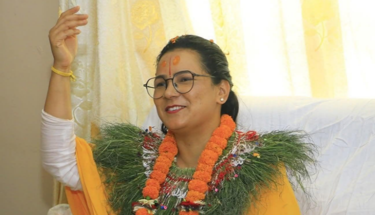 चाडपर्व र श्राद्धको खुसी खान नपाएका र असहायसँग बाँडौँ : कथावाचिका देवी सुमी मानव